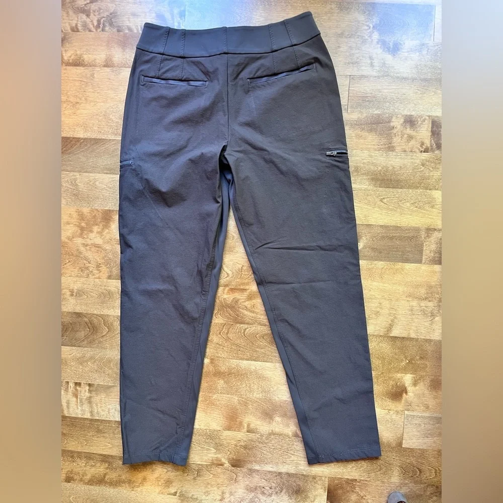 Athleta Wander Hybrid Straight Leg - Picture 5 of 9